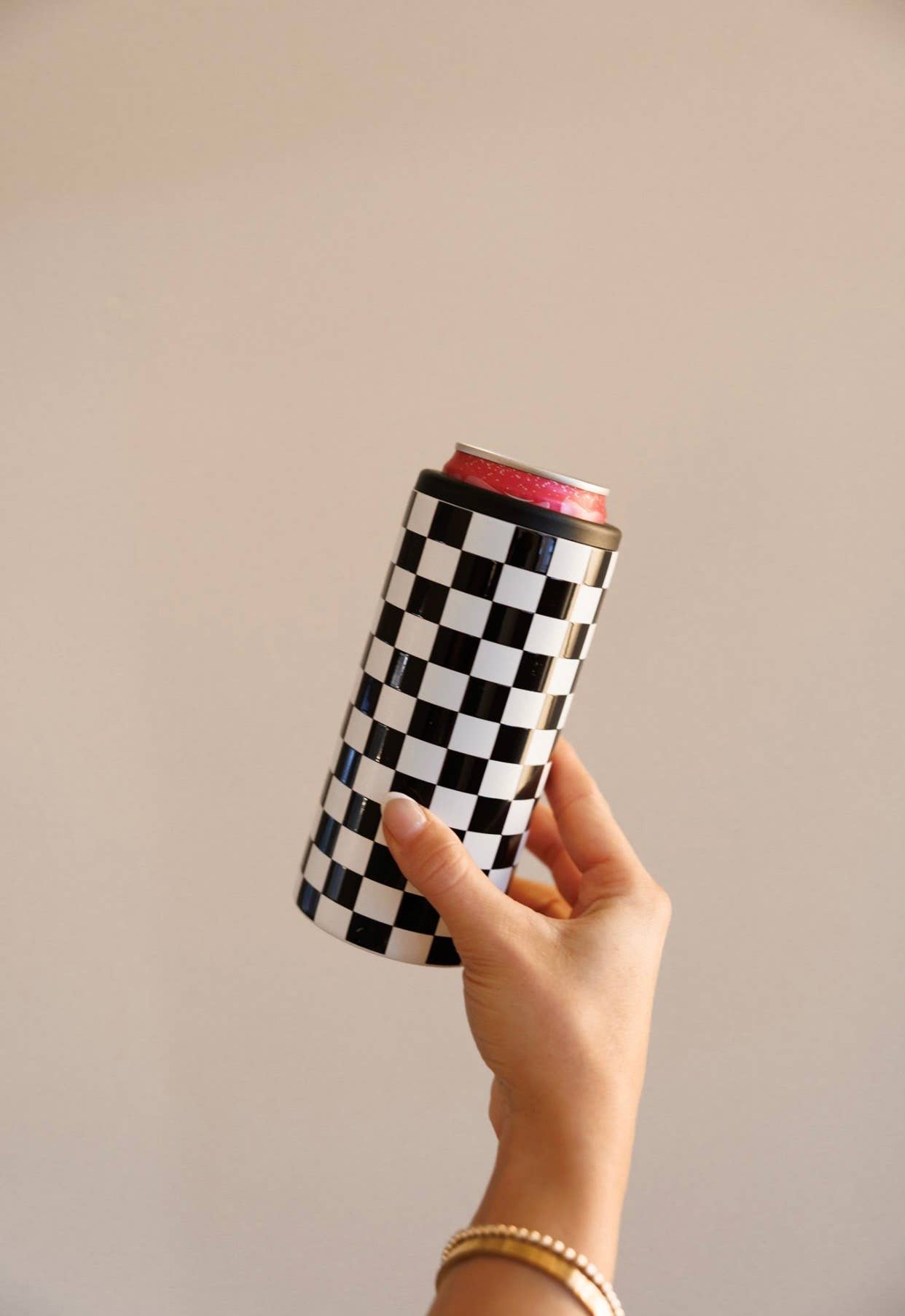 Hard Cooling Can in Checkerboard